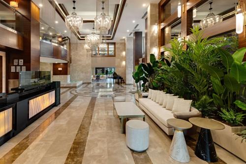 doubletree by hilton hotel van