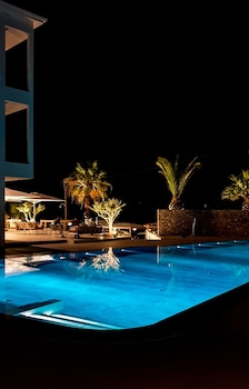 pheia vriniotis resorts