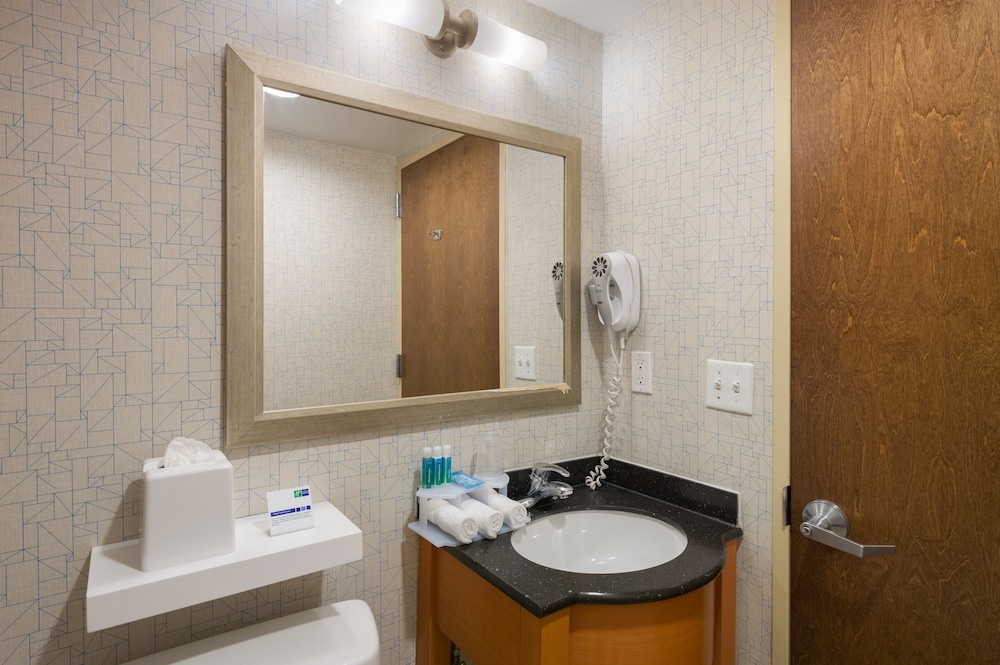 holiday inn express new york city times square by ihg