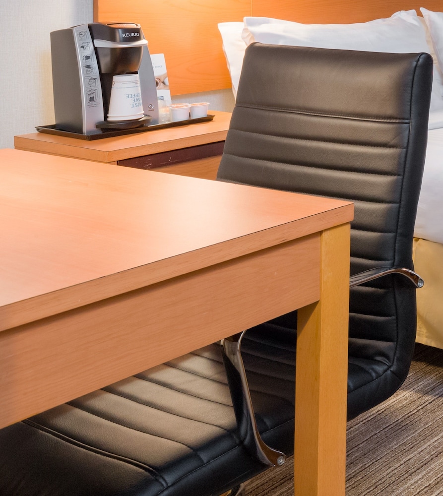 holiday inn express new york city times square by ihg