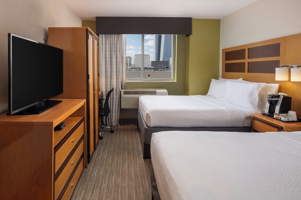 holiday inn express new york city times square by ihg
