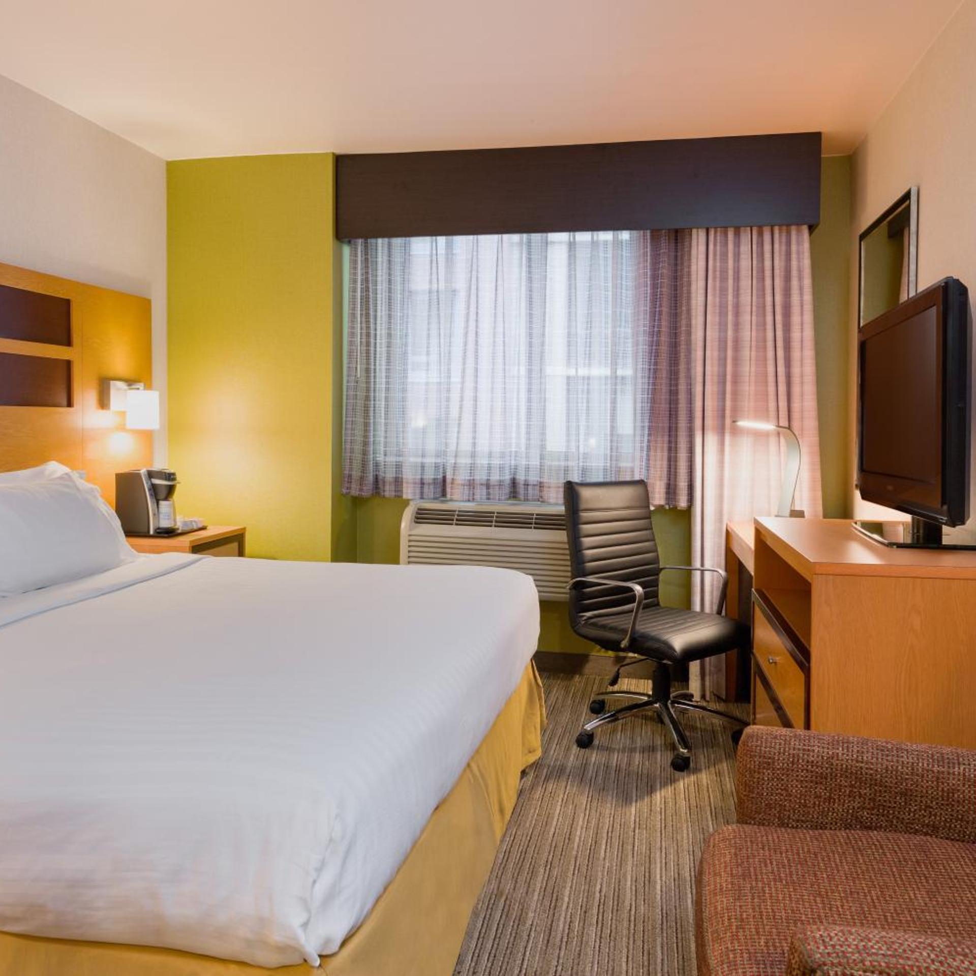 holiday inn express new york city times square by ihg