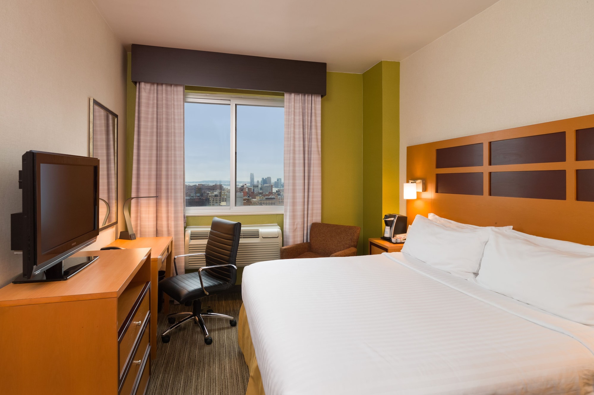 holiday inn express new york city times square by ihg