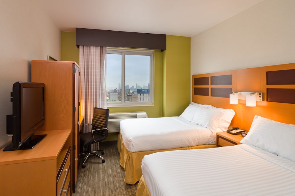 holiday inn express new york city times square by ihg
