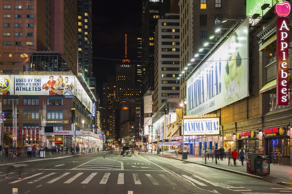 holiday inn express new york city times square by ihg