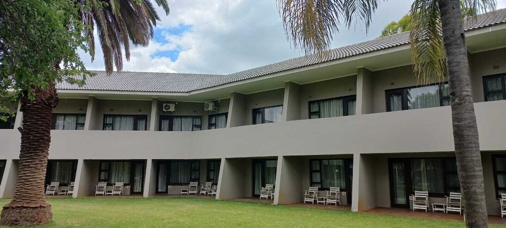 sundown country estate