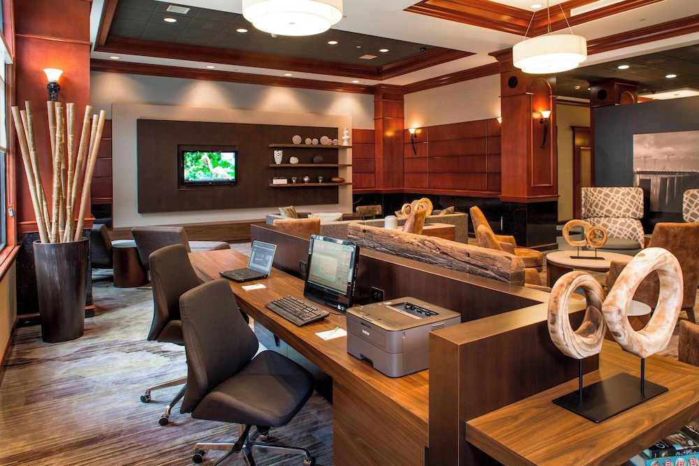 courtyard by marriott norfolk downtown