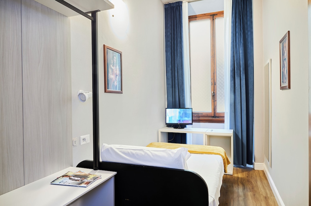 hotel brooklyn ex lombardi