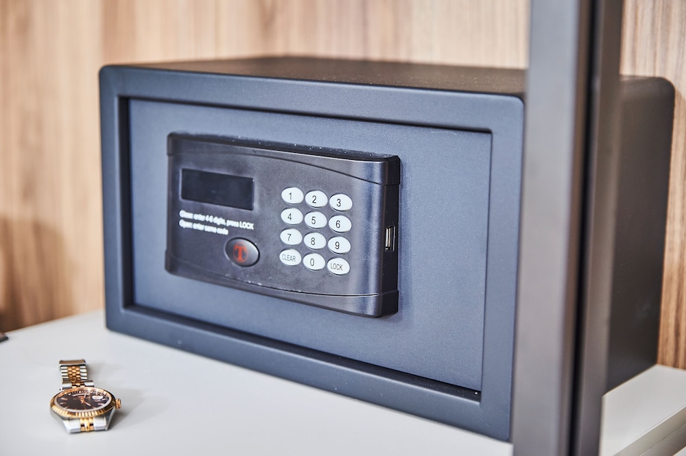 hotel brooklyn ex lombardi