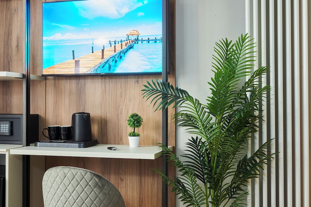 hotel brooklyn ex lombardi