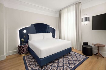 anglo american hotel florence curio collection by hilton