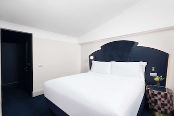 anglo american hotel florence curio collection by hilton