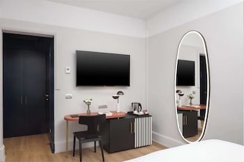 anglo american hotel florence curio collection by hilton