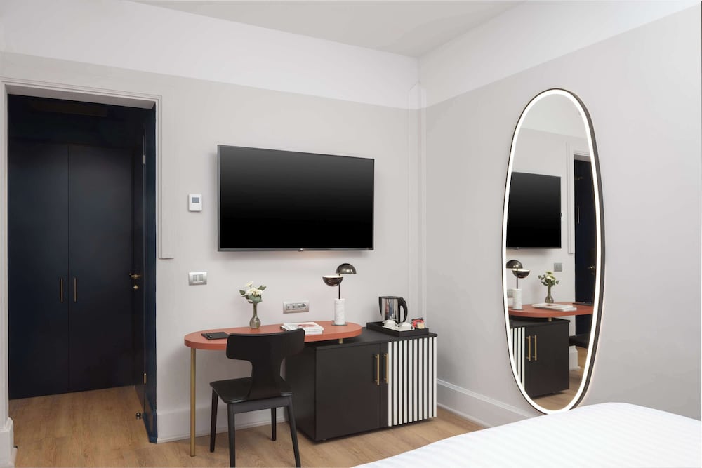 anglo american hotel florence curio collection by hilton