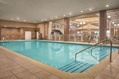 radisson hotel and conference center fond du lac