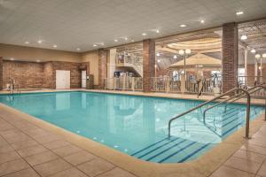radisson hotel and conference center fond du lac