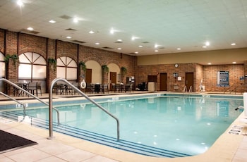 radisson hotel and conference center fond du lac