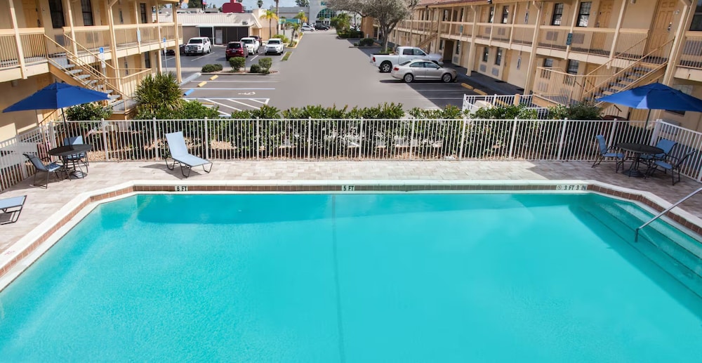 baymont by wyndham fort myers central