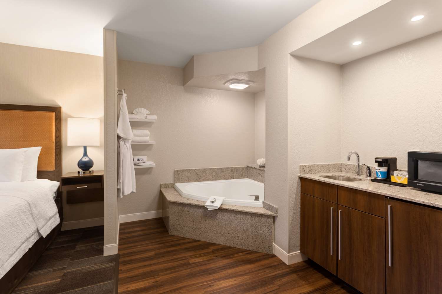 hampton inn fort smith