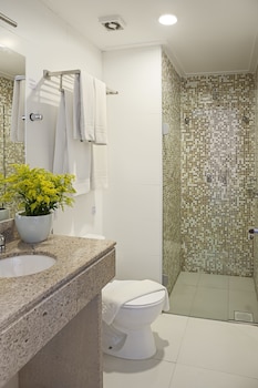 tryp by wyndham varginha cafe royal