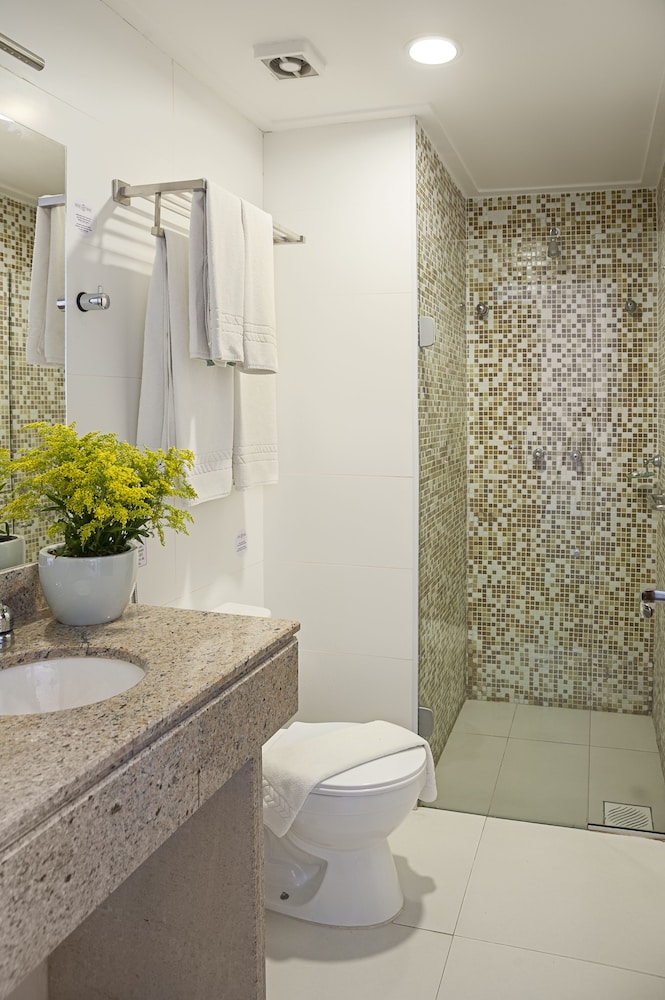 tryp by wyndham varginha cafe royal