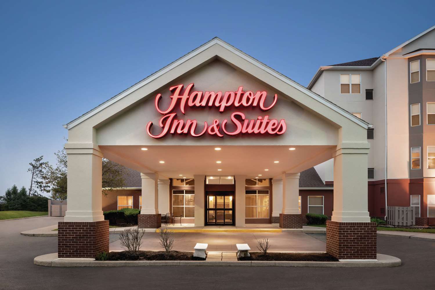 hampton inn and suites ft wayne north
