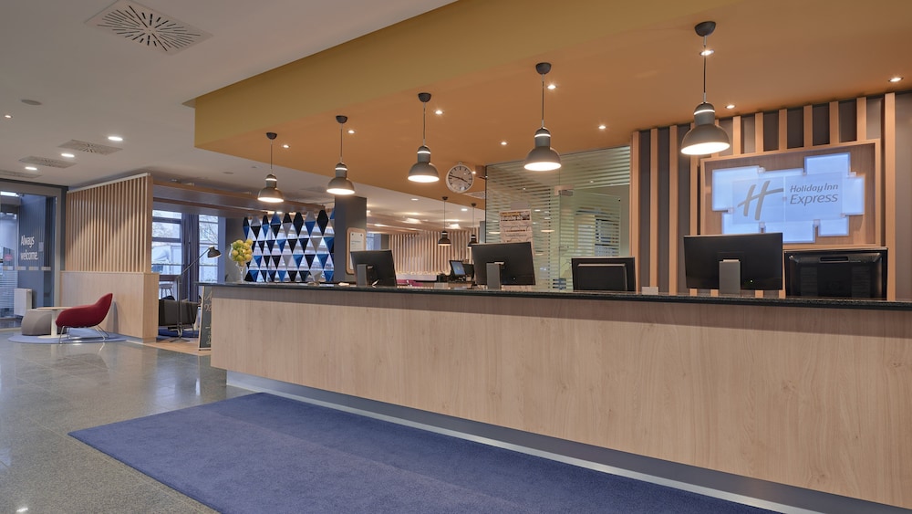holiday inn express frankfurt messe by ihg