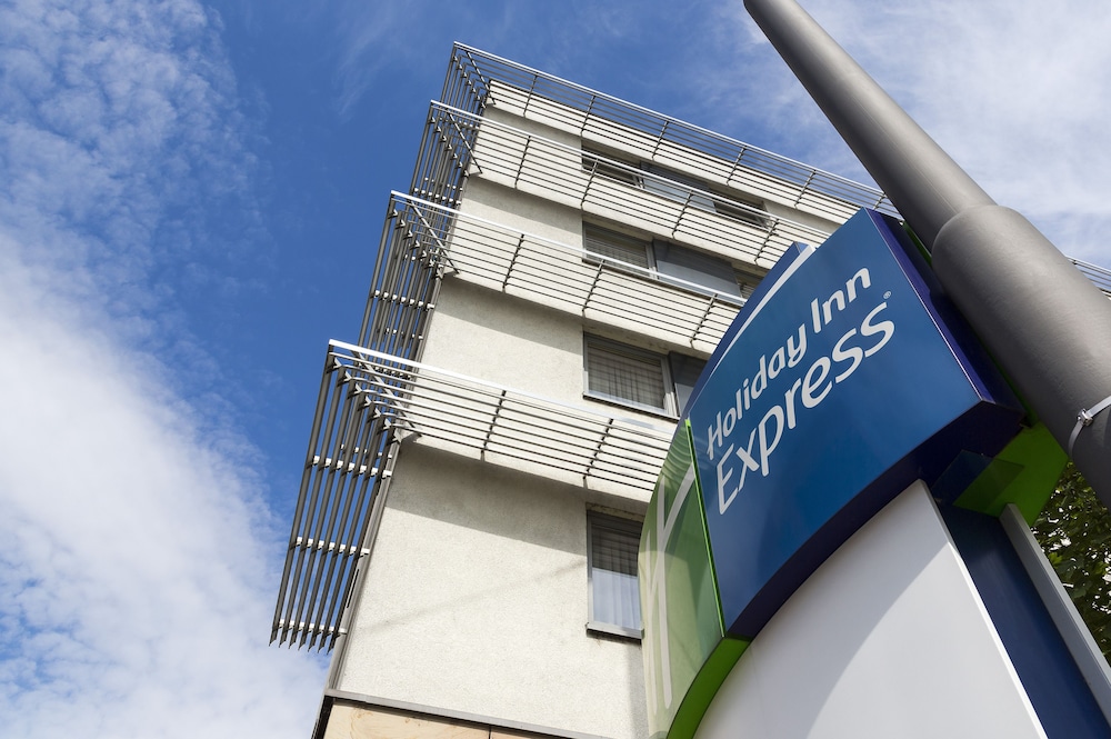 holiday inn express frankfurt messe by ihg