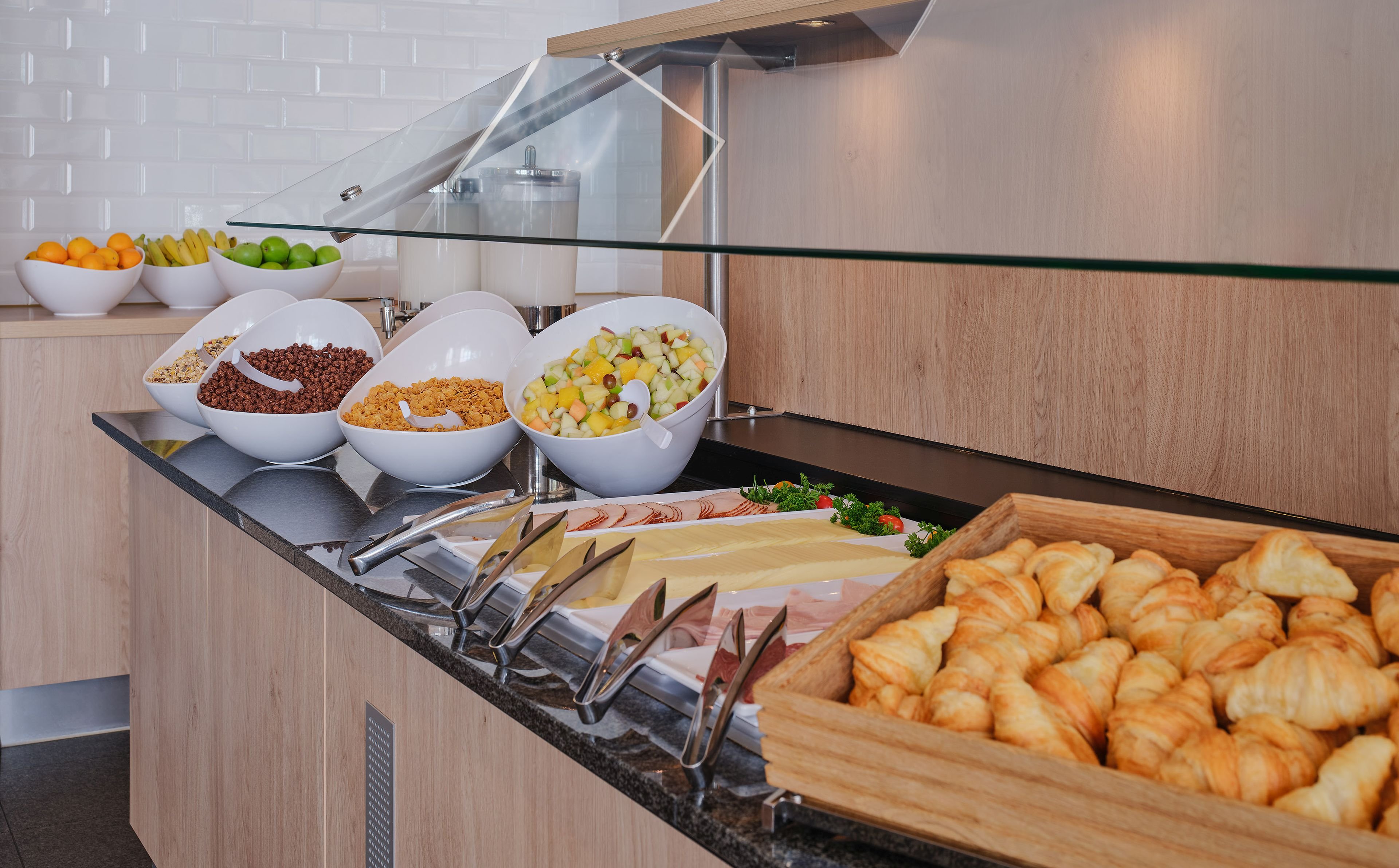 holiday inn express frankfurt messe by ihg