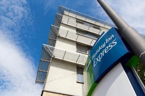 holiday inn express frankfurt messe by ihg
