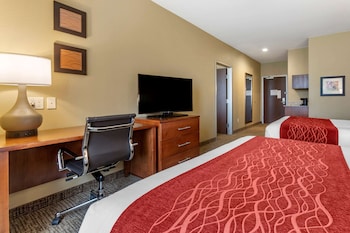 comfort inn and suites hill city