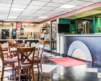 econo lodge scranton near montage mountain