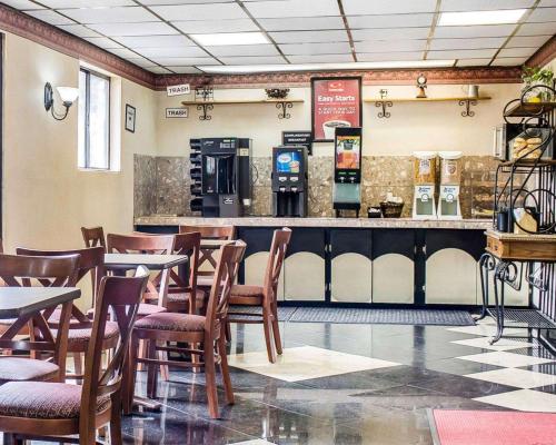 econo lodge scranton near montage mountain