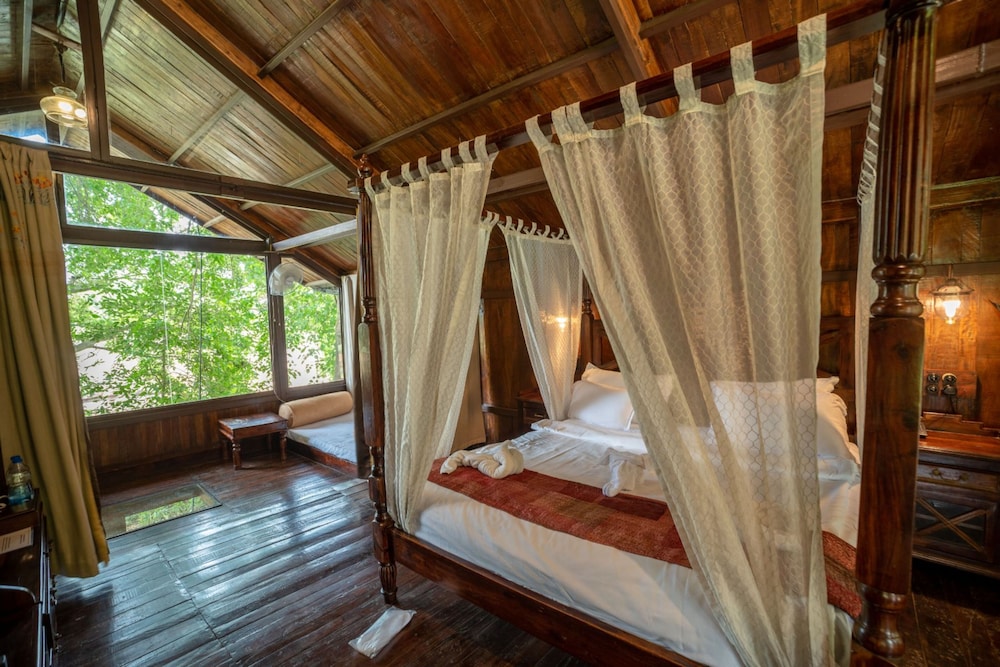 jal srushti island resort