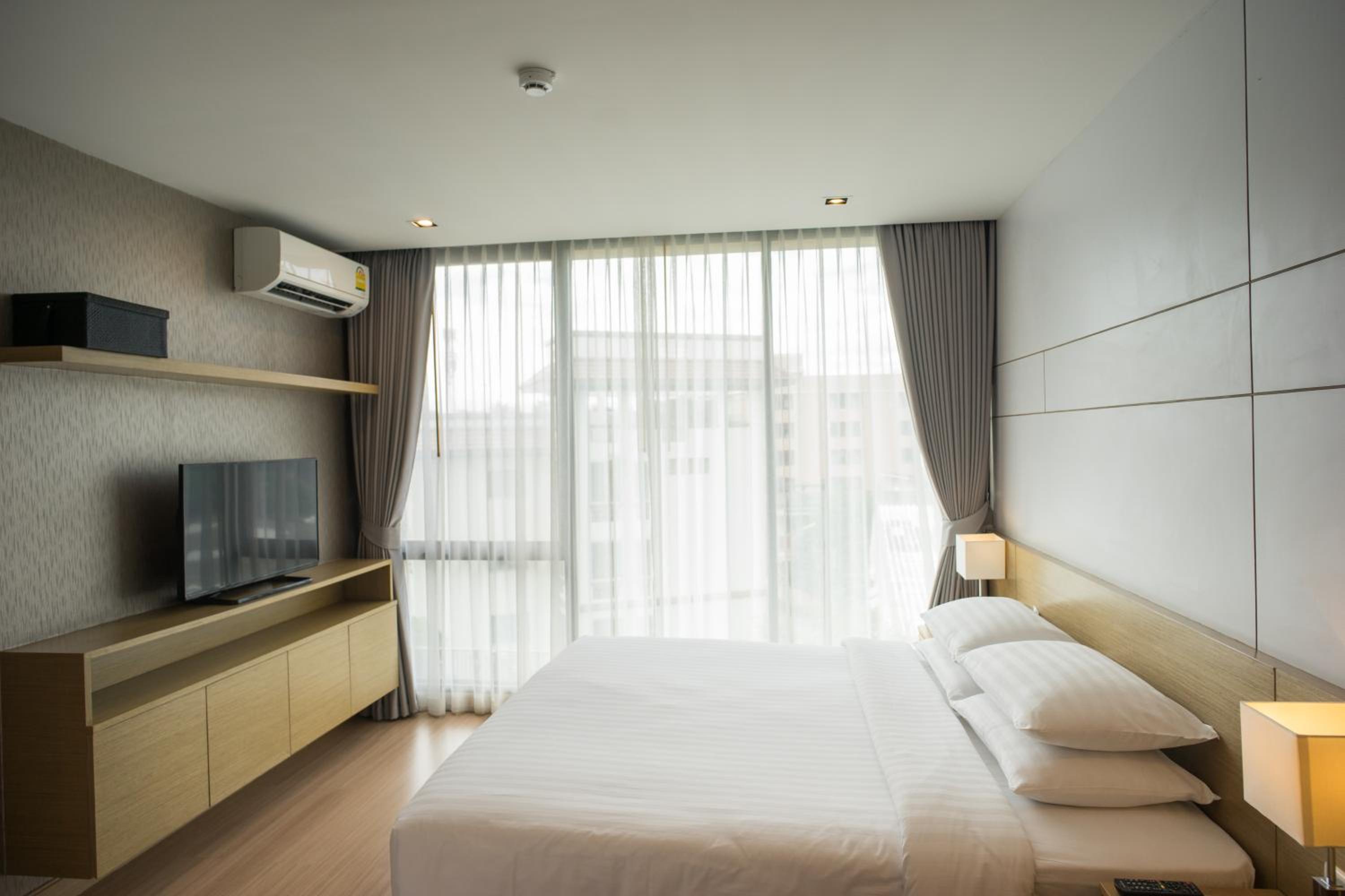 sanae hotel nimman