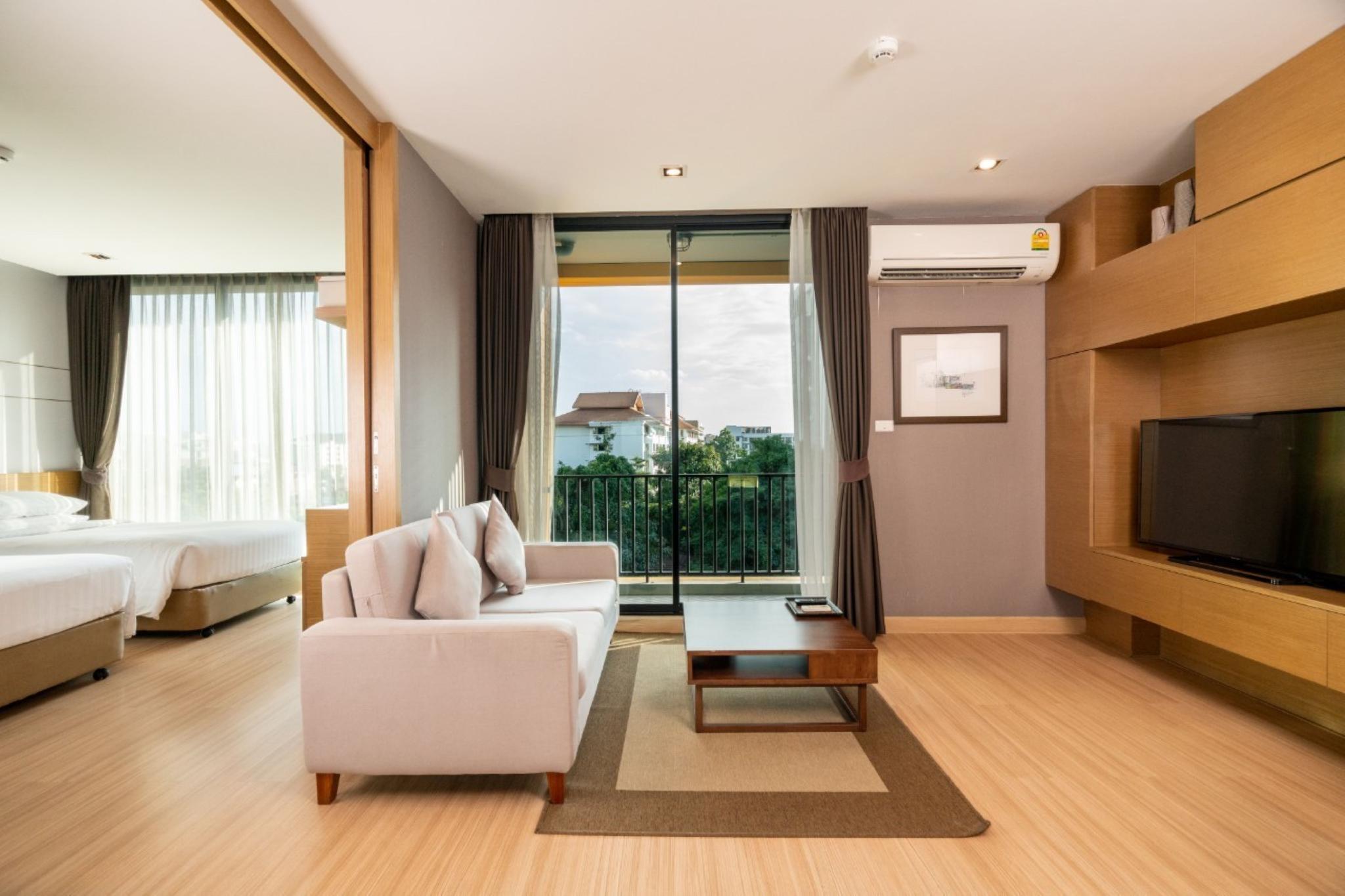 sanae hotel nimman