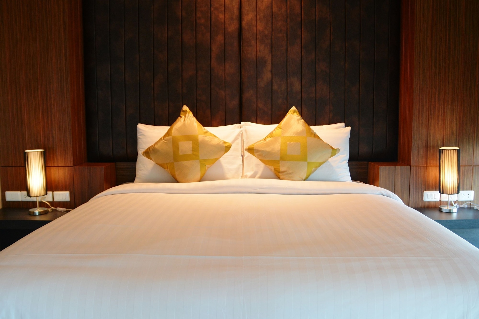 sanae hotel nimman