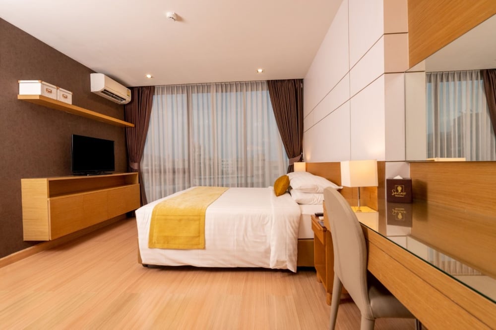 sanae hotel nimman