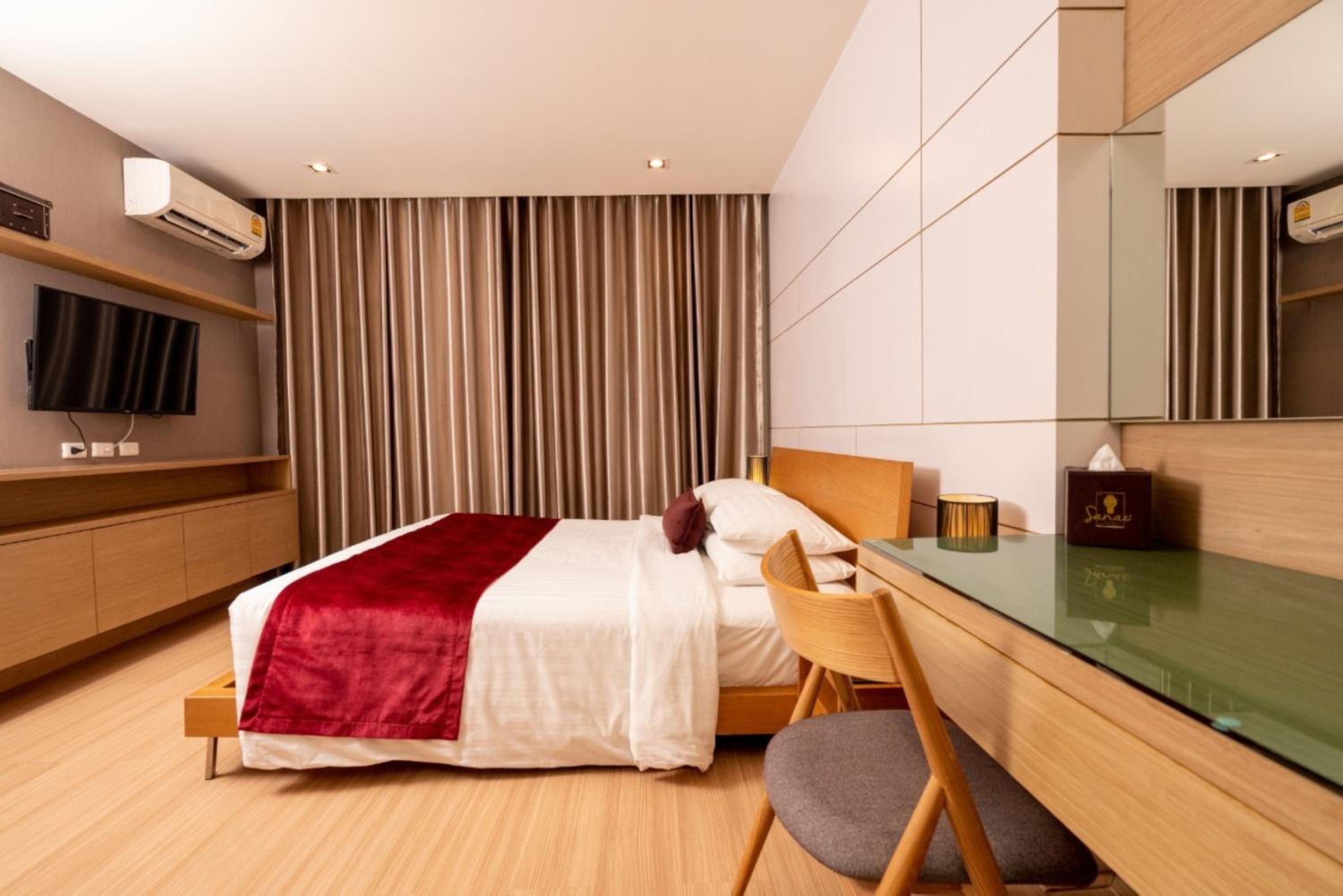 sanae hotel nimman
