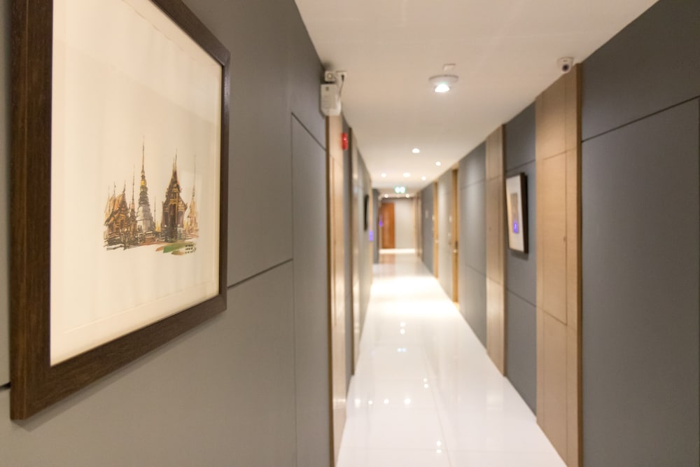 sanae hotel nimman