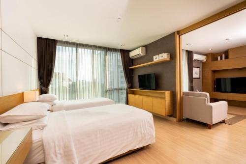 sanae hotel nimman