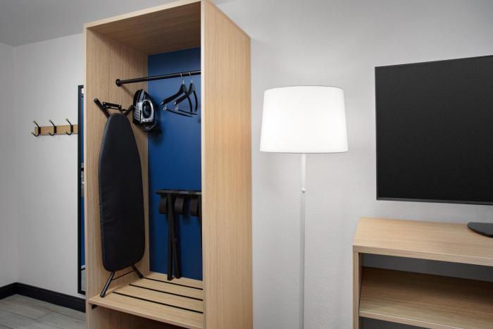 spark by hilton atlanta cumberland ballpark