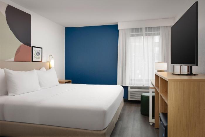 spark by hilton atlanta cumberland ballpark