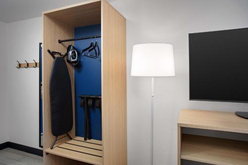 spark by hilton atlanta cumberland ballpark