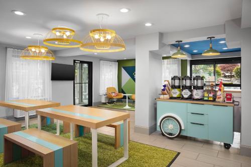 spark by hilton atlanta cumberland ballpark