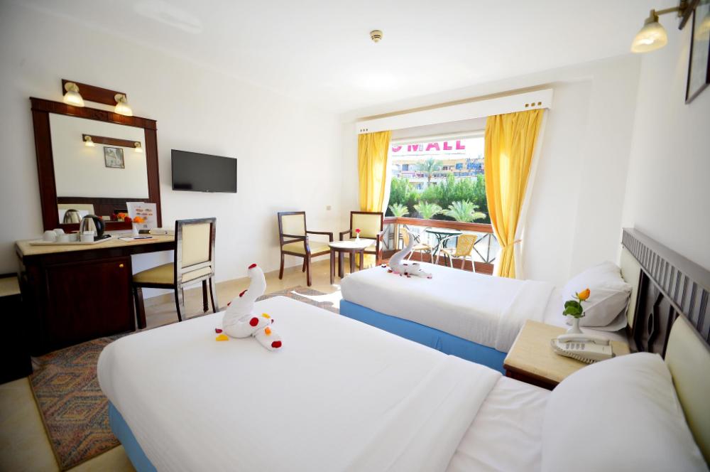 falcon naama star hotel