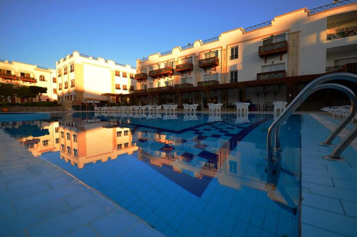 falcon naama star hotel