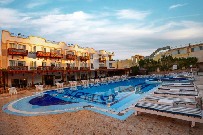 falcon naama star hotel
