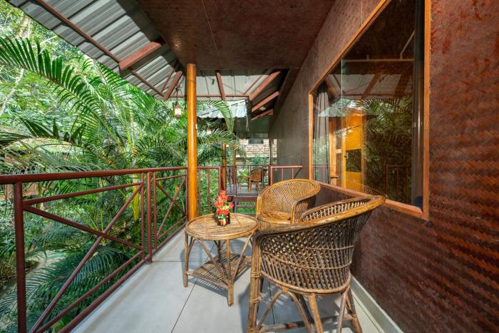 monsoon retreats