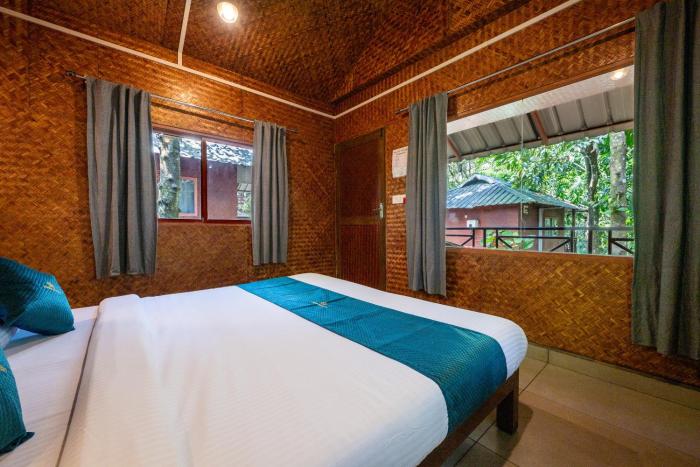 monsoon retreats